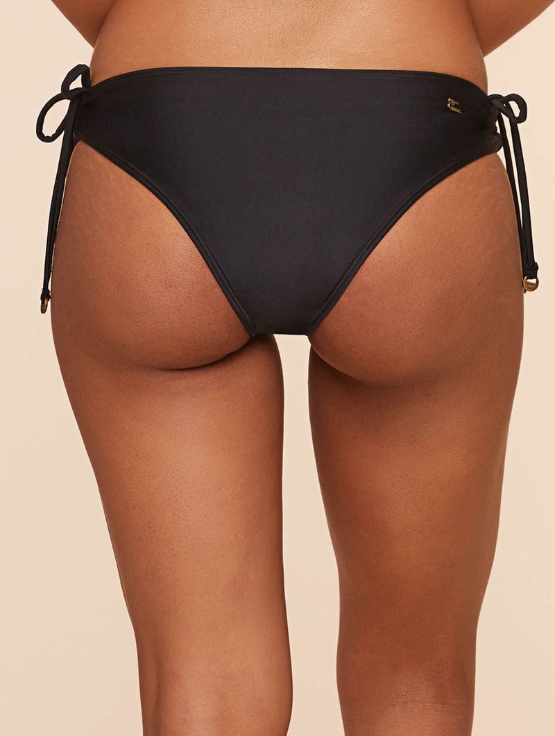 Tanga Larga Com Rolotês Lisos Preto Água Doce