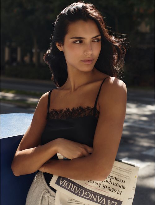 Regata Alcinha em Cetim Street