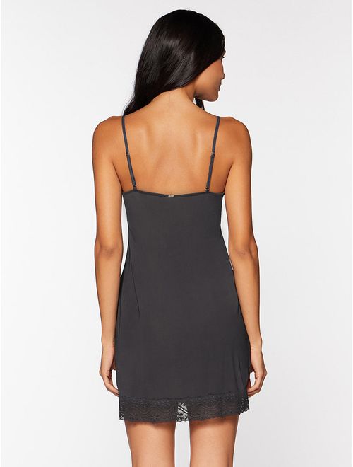 Camisola Curta Leve Essencial